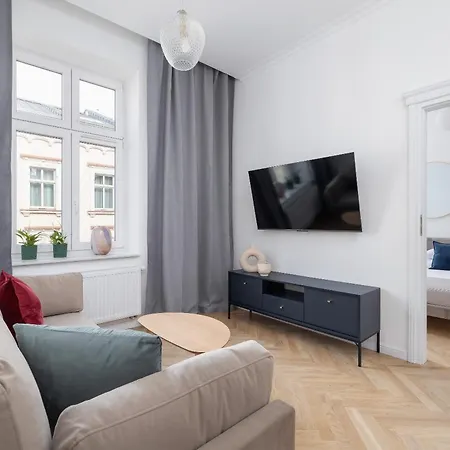 4-bedroom - Private Sauna - Wielopole 7 Appartamento