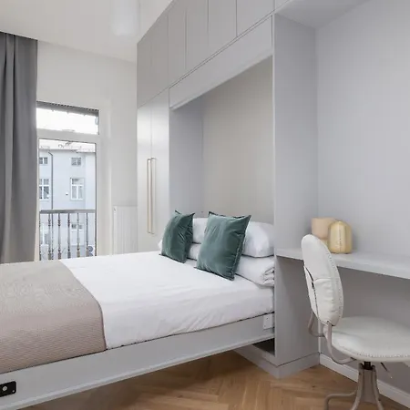 Sonata Apartment - 4Br & Private Sauna - Center